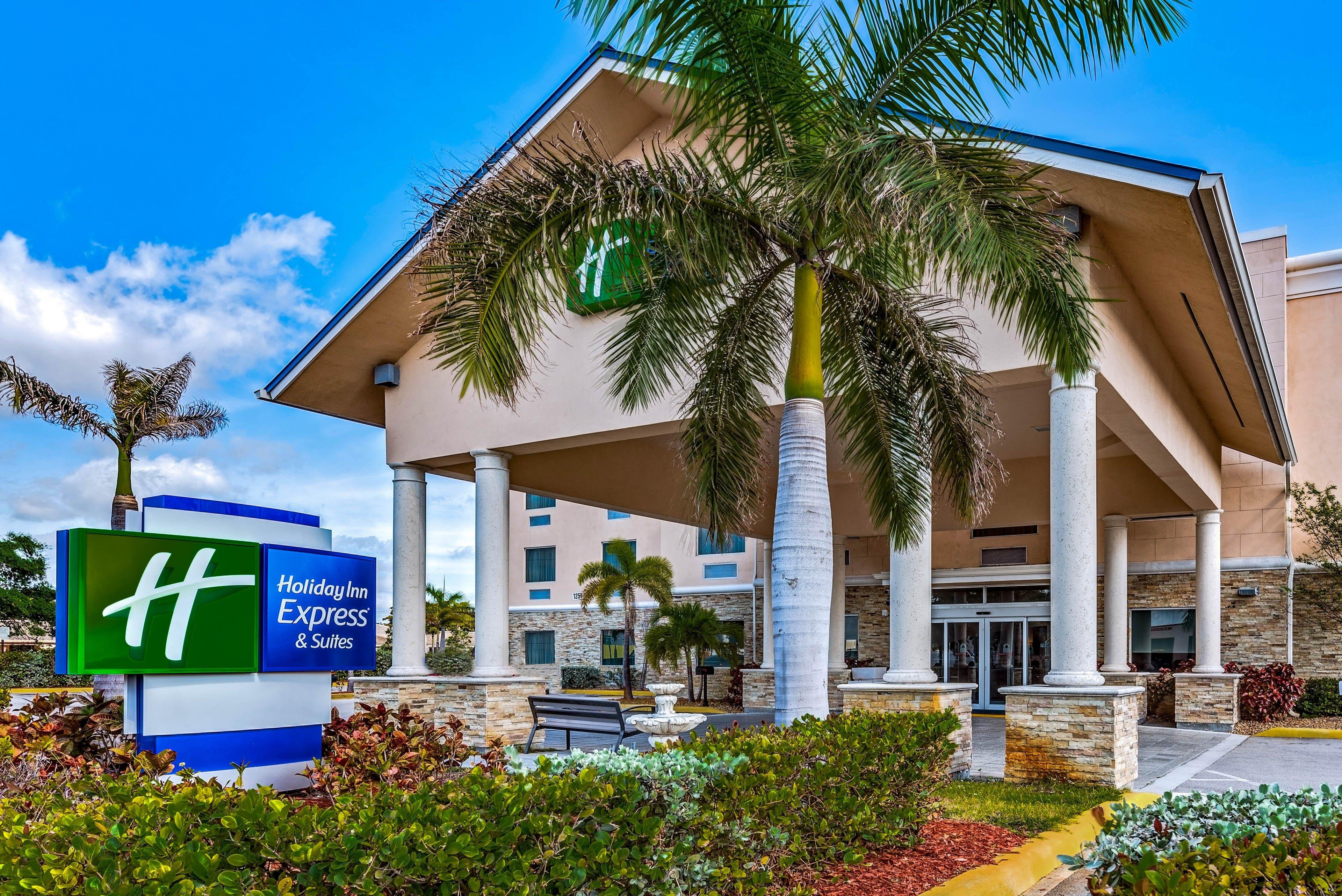 Holiday Inn Express & Suites Lantana By Ihg Eksteriør billede
